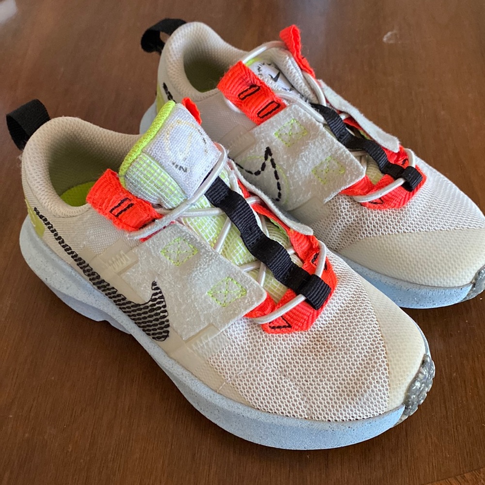 Kids Nike sneakers size 11